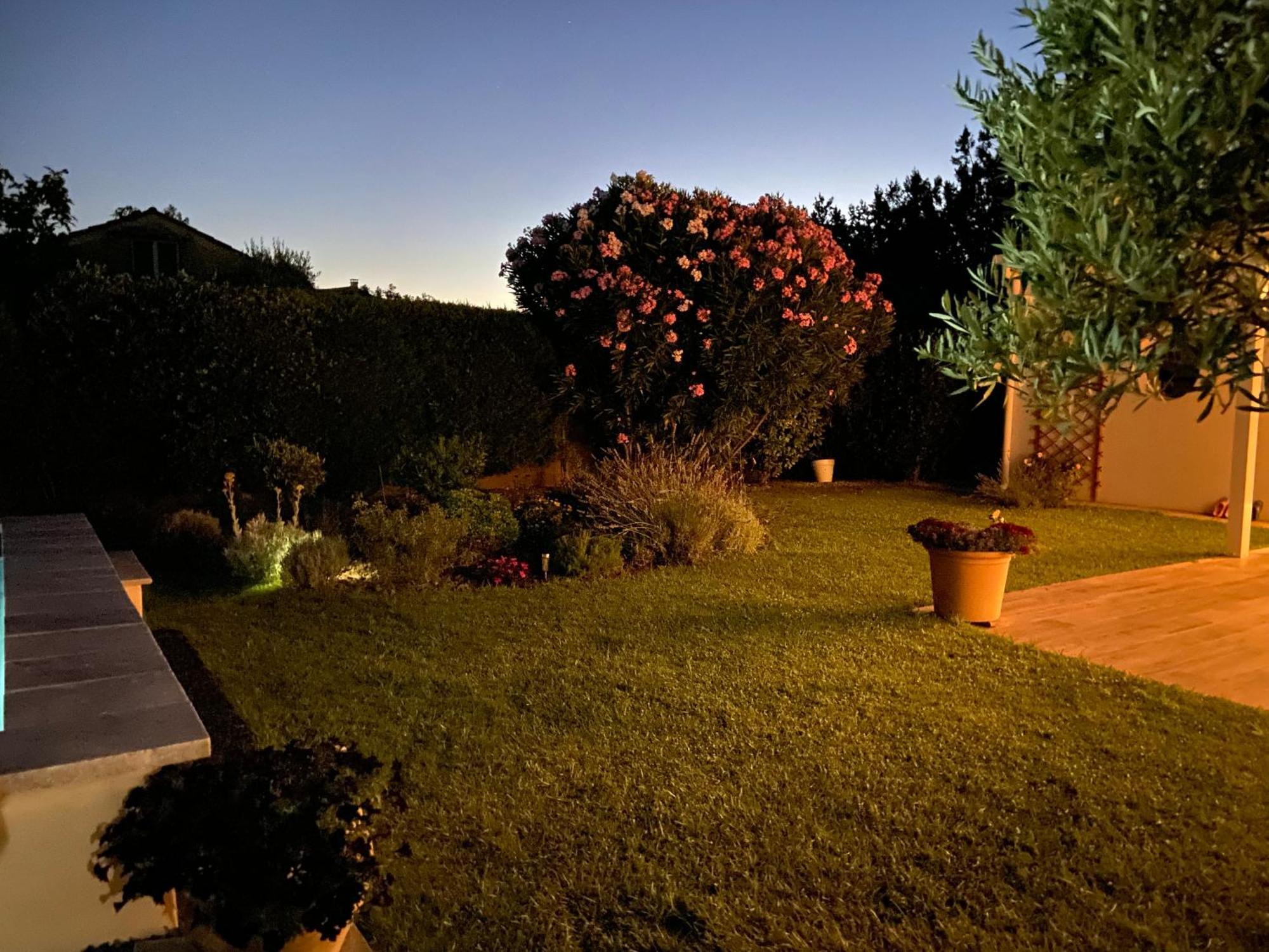 L'Oliveraie Robion en Luberon Exterior photo